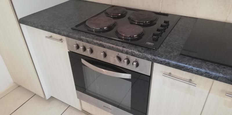 To Let 3 Bedroom Property for Rent in Dobson Western Cape